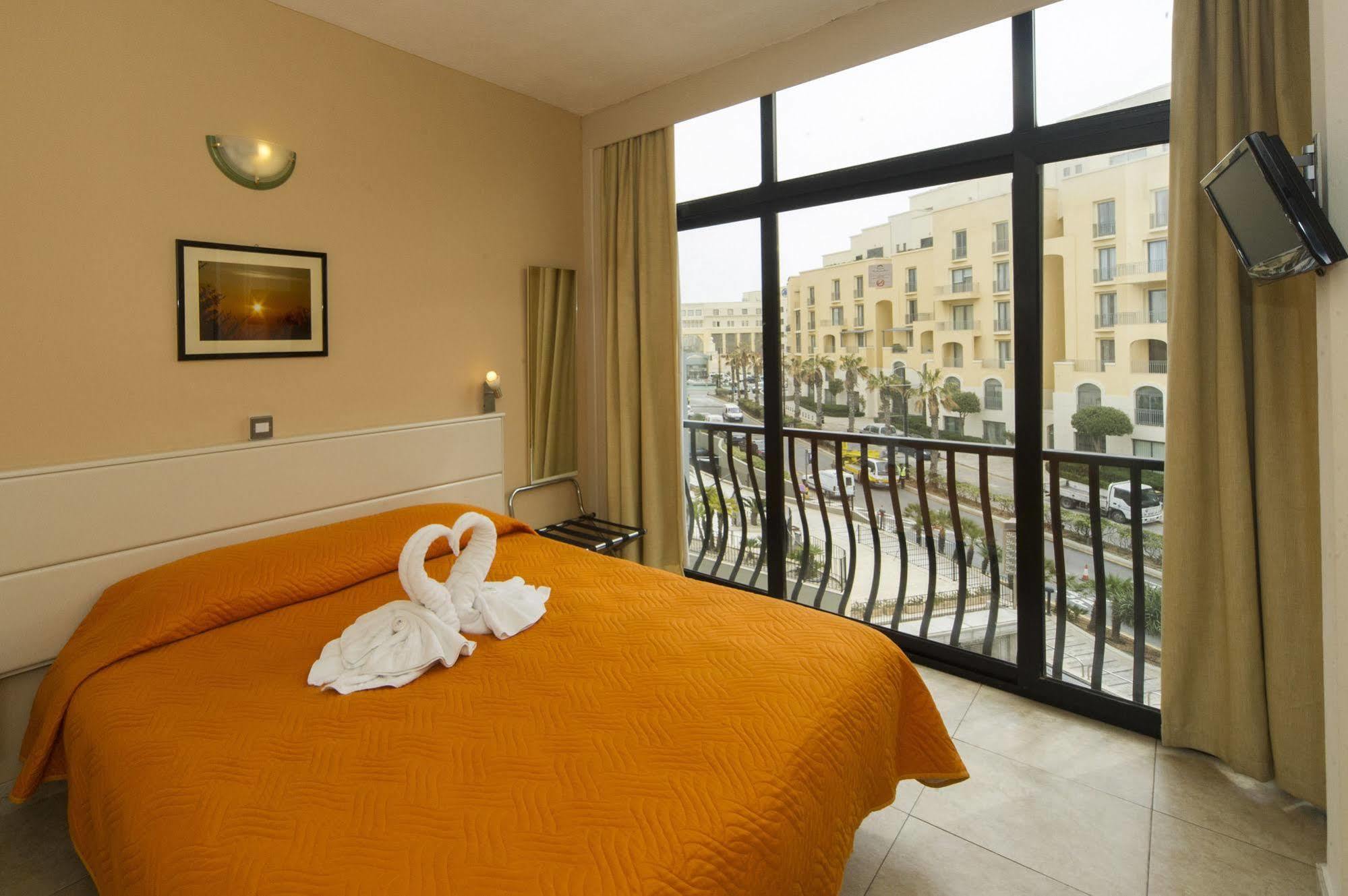 Rokna Hotel San Ġiljan Kültér fotó