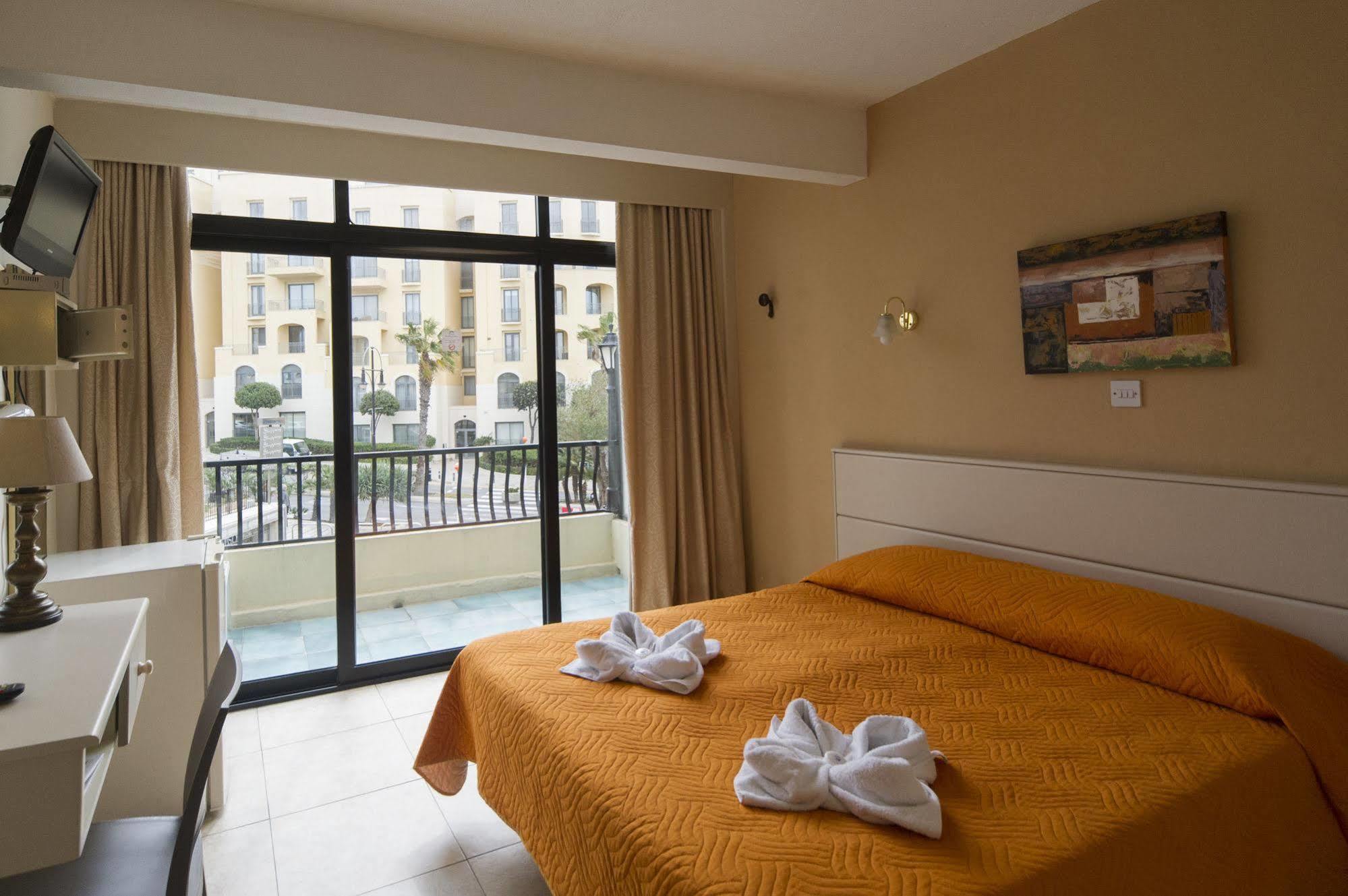 Rokna Hotel San Ġiljan Kültér fotó